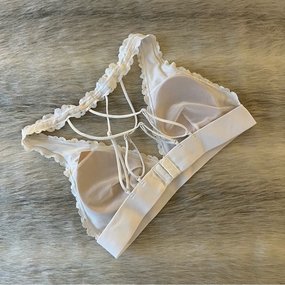PINK by VICTORIA’S SECRET Bralette Bra S Solid White Strappy Lace Banded Halter - Picture 5 of 7